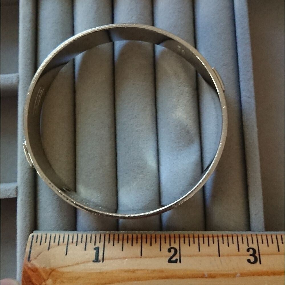 Authentic Coach Silver Tone black C Signature 1/2" Bangle Cuff Bracelet - Picture 9 of 11